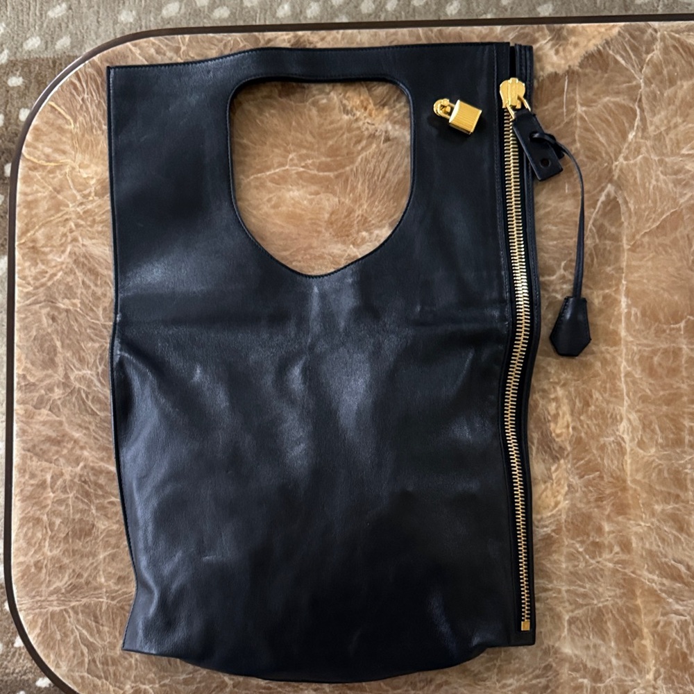 Tom Ford shoulder bag/ clutch bag. Black Leather Tote with Gold Zipper